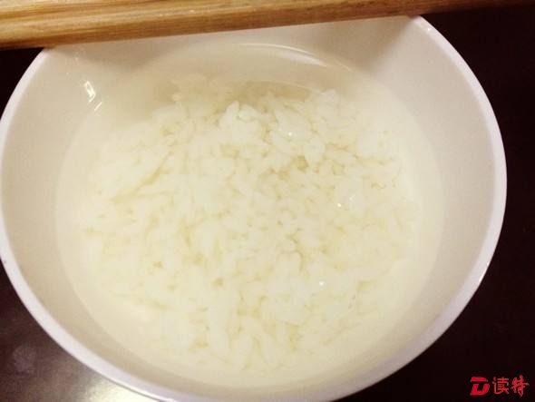 誤區6:用湯泡飯,能更好消化