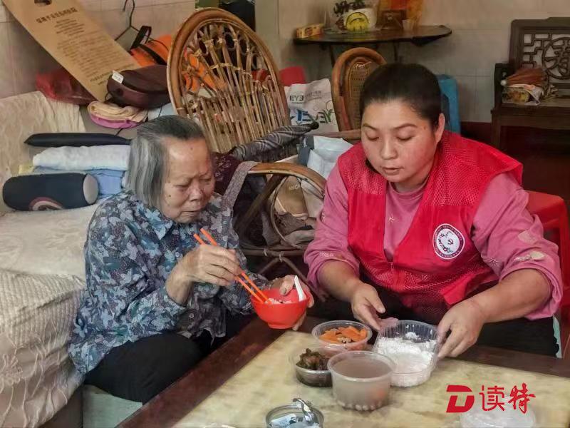 深圳福彩公益金|点赞！坪山石井社区将“免费午餐”送到老人家中