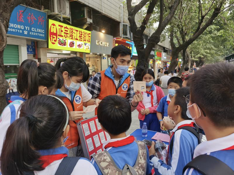 罗湖：东湖街道开展“玩转禁毒100题”活动